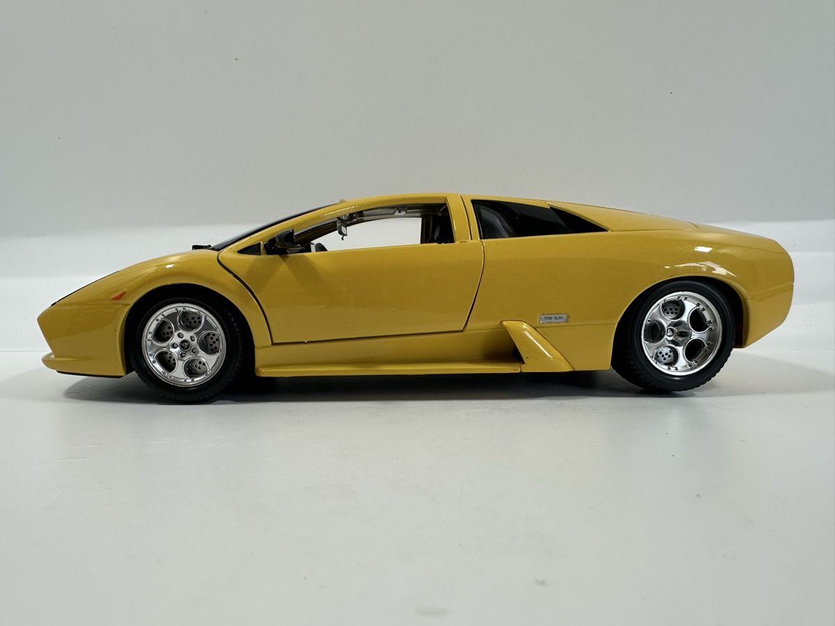 Bburago Voitures modèles: Lamborghini Murciélago 1:18, gelb, BBURAGO – Neuf (Voir description) à Zofingen par rf9_x2xt 2