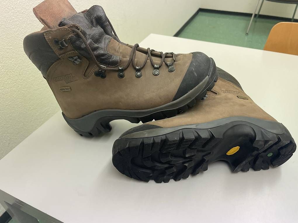 Scarpe da uomo: Scarponi da montagna n44 – Nuovo e nell'imballaggio originale da Quinto venduto da man_ks69
