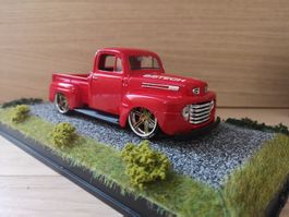 1:25 Ford F1 Pickup ohne Acrylkasten