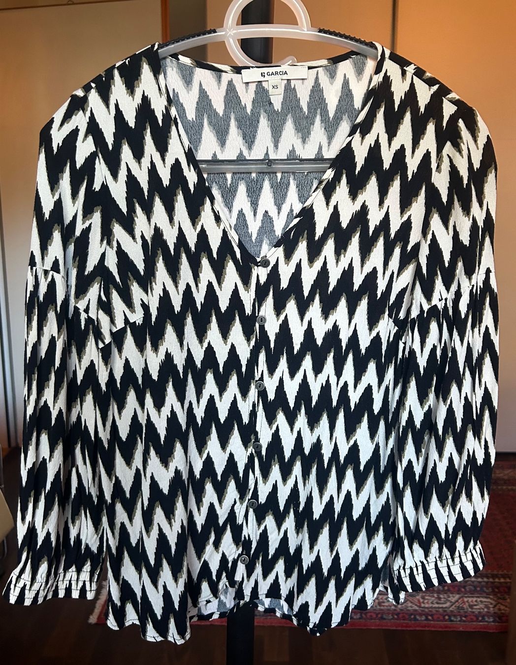 Blusen: Bluse langarm – Neu (gemäss Beschreibung) aus Bülach von fam_6vb8 1