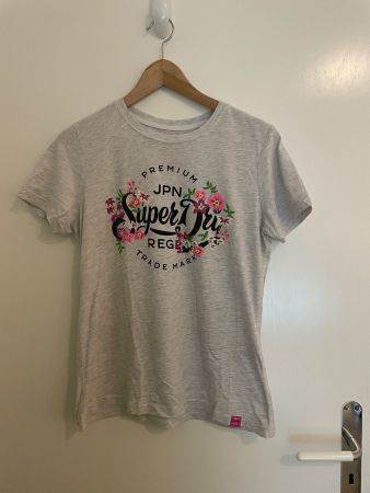 Superdry T-Shirt (Grösse 38)