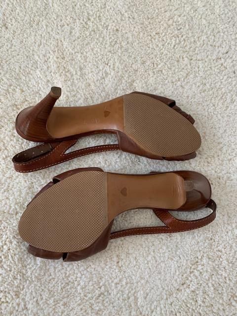 Moschino Scarpe da donna: Moschino sandals 37.5 – Usato da Dallenwil venduto da ZD2019 4