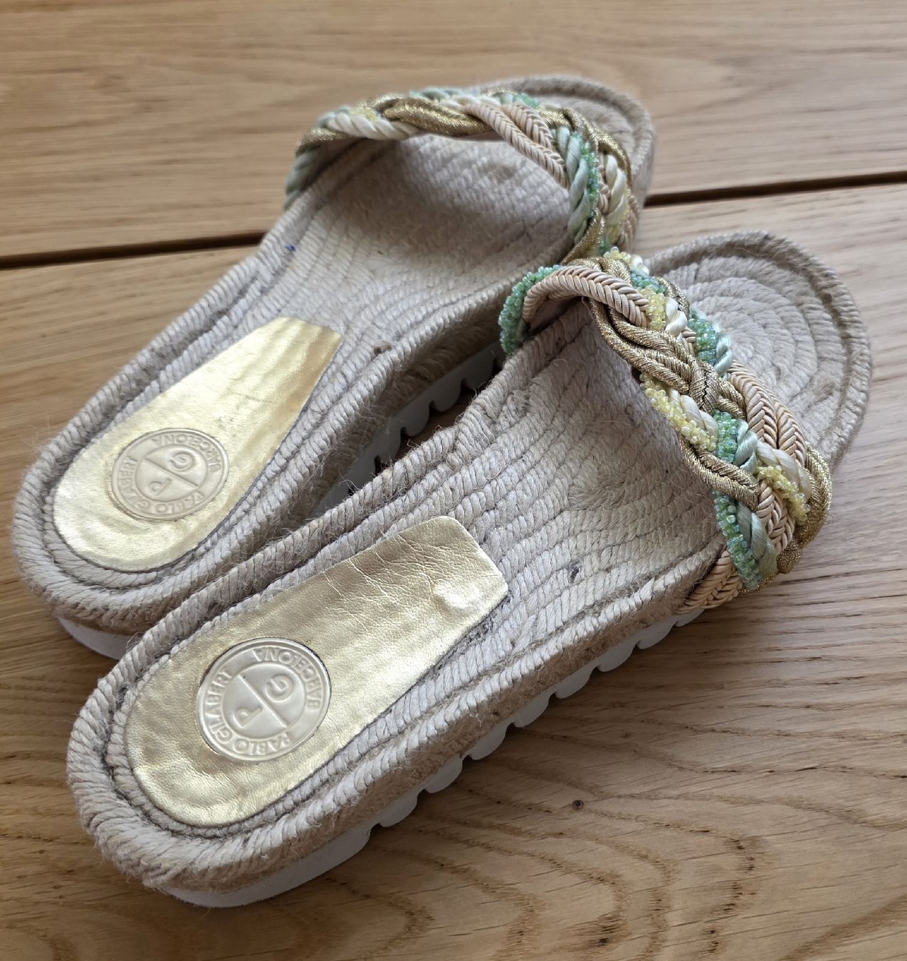 Scarpe da donna: Spanische Damensandalen (38) – Nuovo (secondo la descrizione) da St. Gallen venduto da eny_6vhv