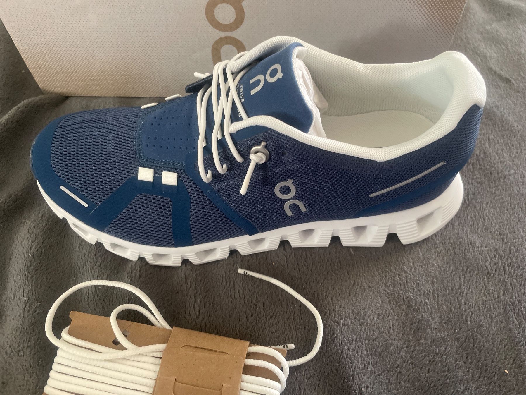 On Scarpe da donna: On Cloud 5 Laufschuhe Runningschuhe – Nuovo (secondo la descrizione) da Flüelen venduto da AU10