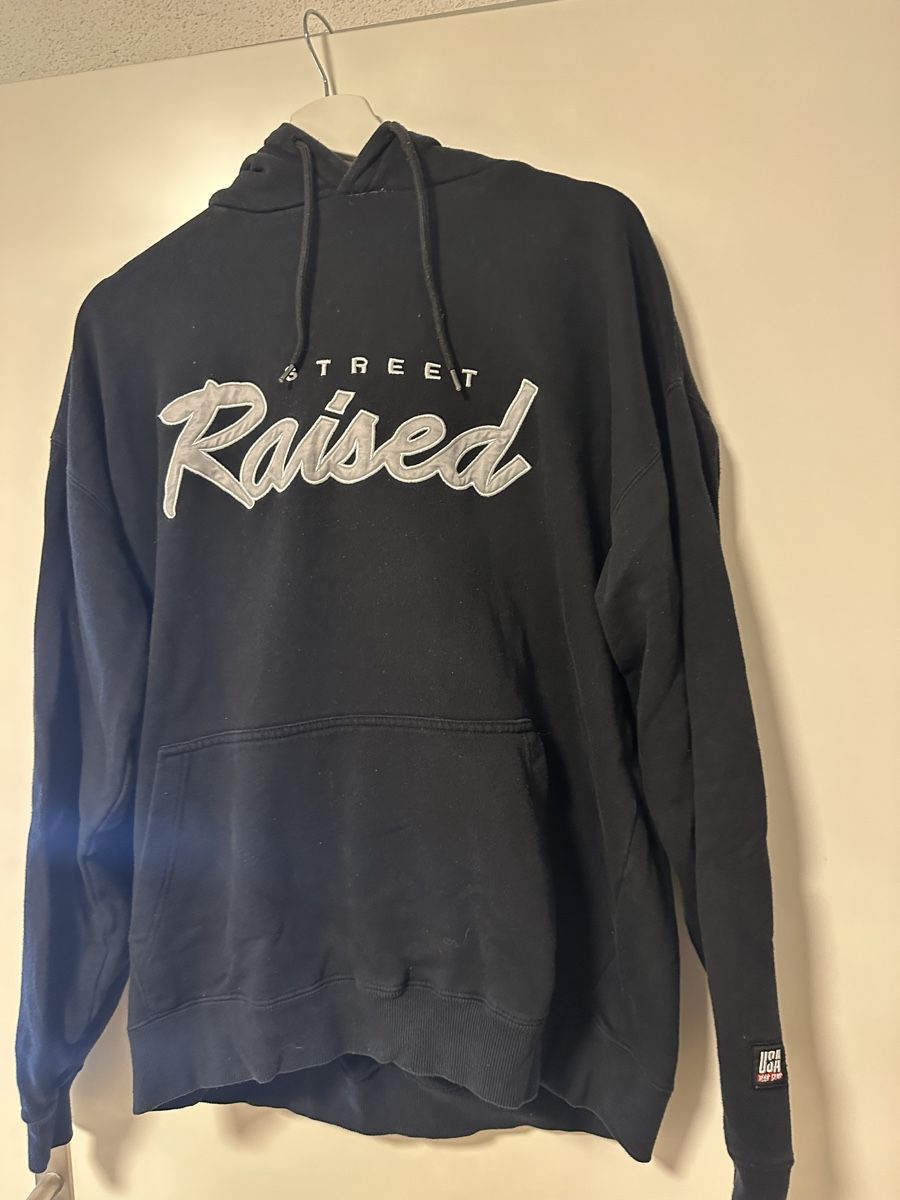 Maglioni & Felpe: Schwarzer Street Raised Hoodie Gr. L – Usato da Reinach BL venduto da Alles_muss_weg00 1