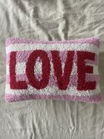Coussin Love 20x30cm