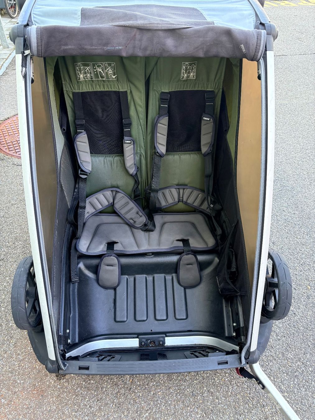 Thule Anhänger: Thule Chariot Cap 2 - 2 Sitzer – Gebraucht aus Winterthur von Sabiniwi 2