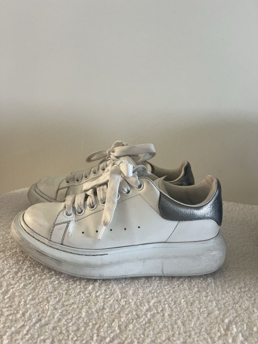 Damenschuhe: Alexander McQueen Sneaker – Gebraucht aus Baar von Lila2006