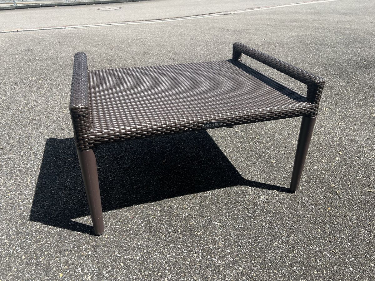 Dedon Sedie a sdraio: DEDON outdoor sofa and stool – Usato da Bäch SZ venduto da qua_6sw2 5