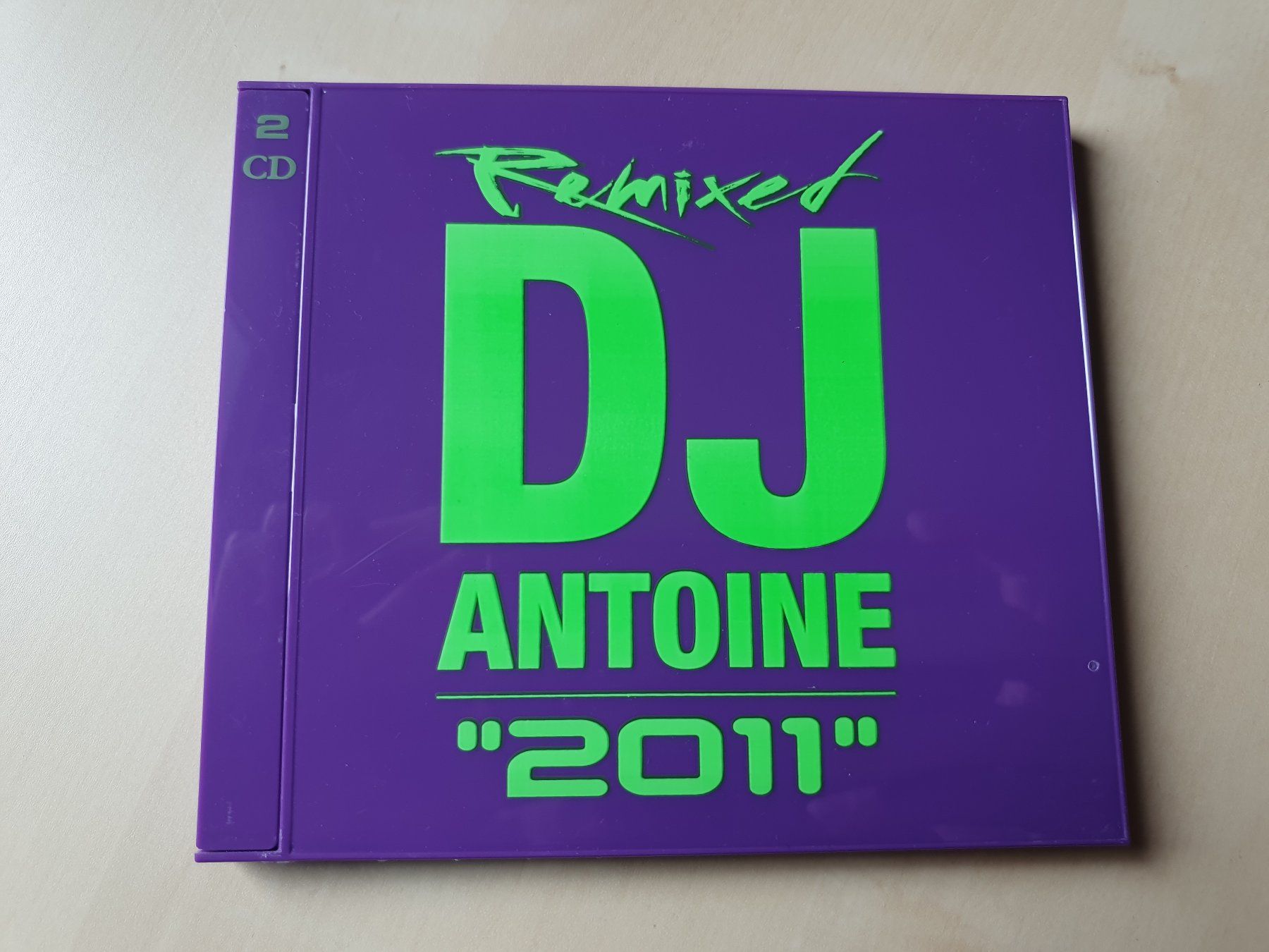 CD: DJ Antoine 2011 Remixed – Usato da Stansstad venduto da collectorsshop