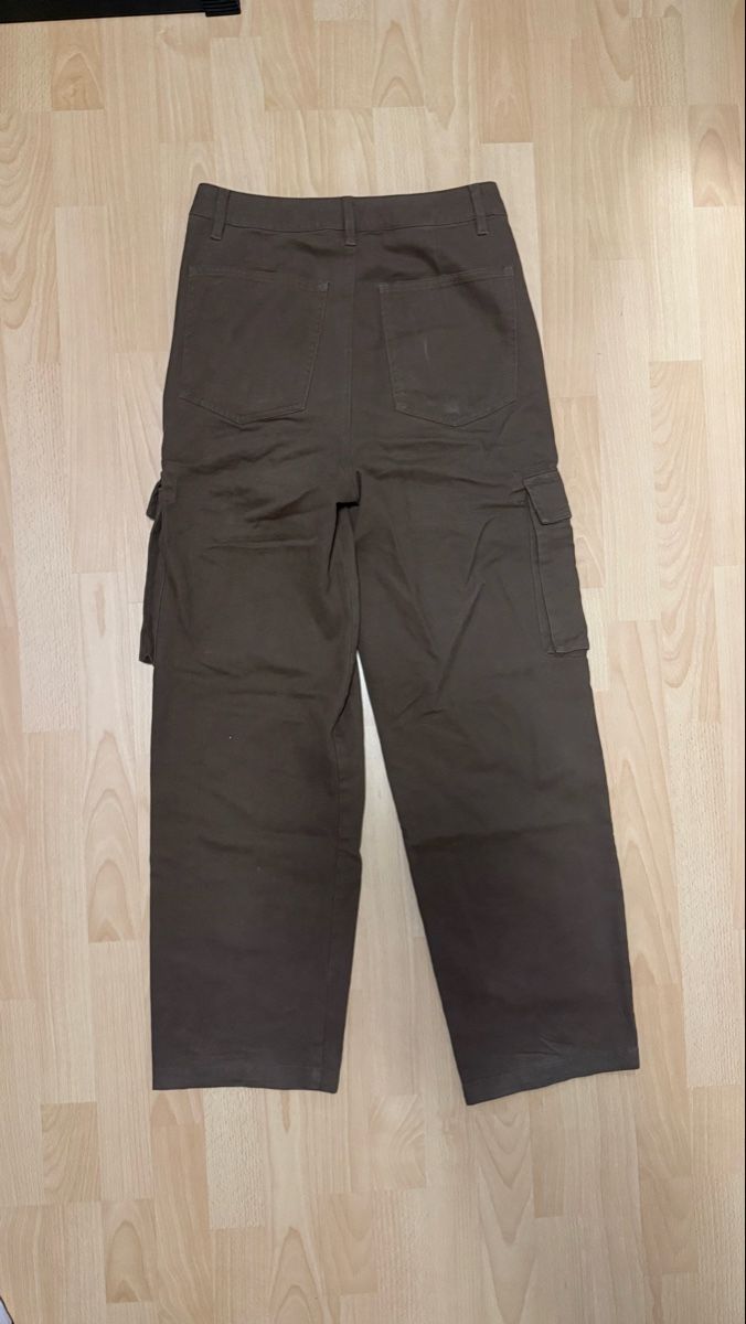 Hosen: Pantalon cargo marron taille 36 – Gebraucht aus Glovelier von nba_9jf8 1