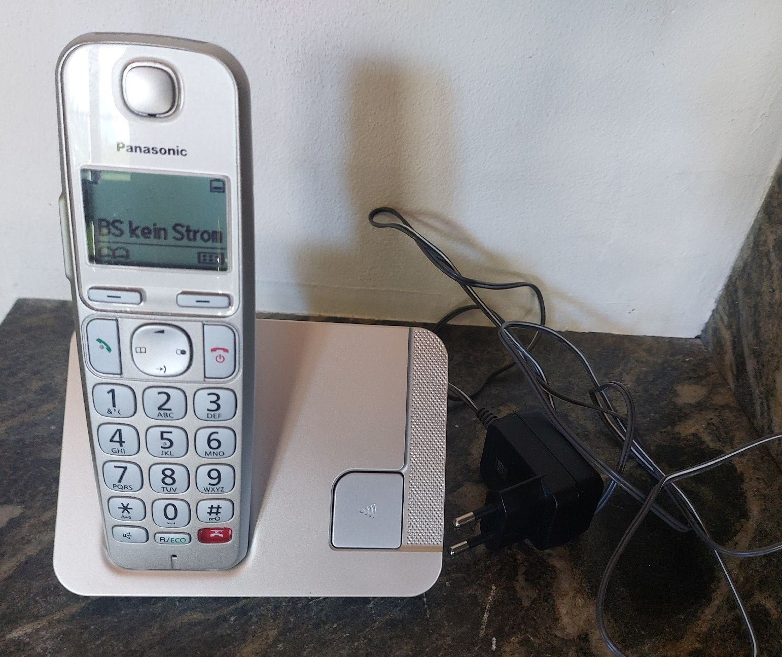 Panasonic Telefoni: Gigaset AS405 Schnurlostelefon, silber, mit Netzteil, CH – Nuovo (secondo la descrizione) da Summaprada venduto da nora014 1