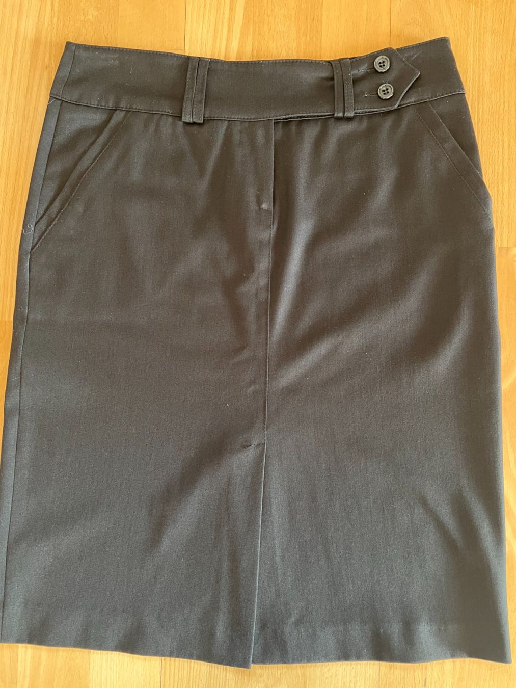 Gonne: EQ Damen Rock in Gr. 36, Schwarz – Usato da Worb venduto da farben20zauber 1