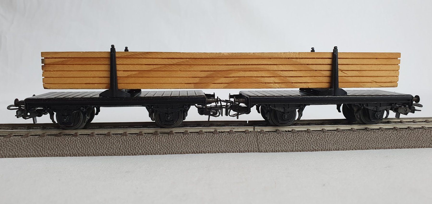 Märklin Modellini di ferrovie: Märklin 4665 DRG/DB Langholzwagen Version: 1974 – Usato da Seon venduto da voAllBah