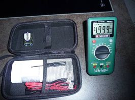 Multimeter Digital / NEU