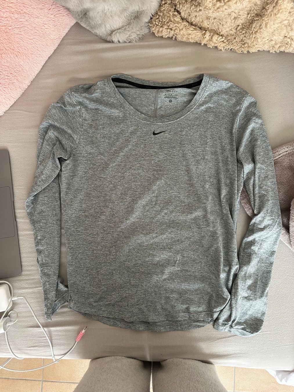 Nike T-shirt: Nike longsleeve – Nuovo (secondo la descrizione) da Konolfingen venduto da gle_nbf9 2