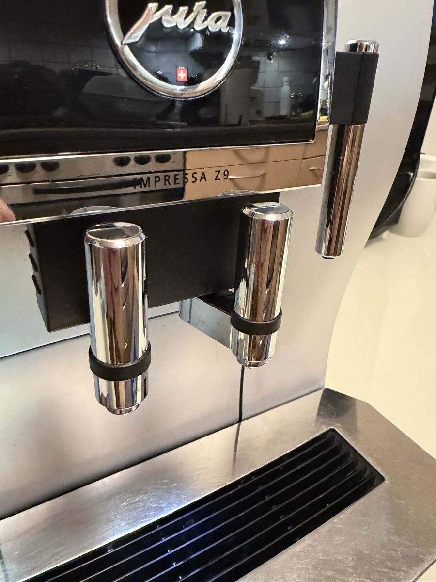 Jura Macchine per caffè & Macchine per espresso: Jura impressa J9 – Usato da Landquart venduto da nnf_hj8k 4