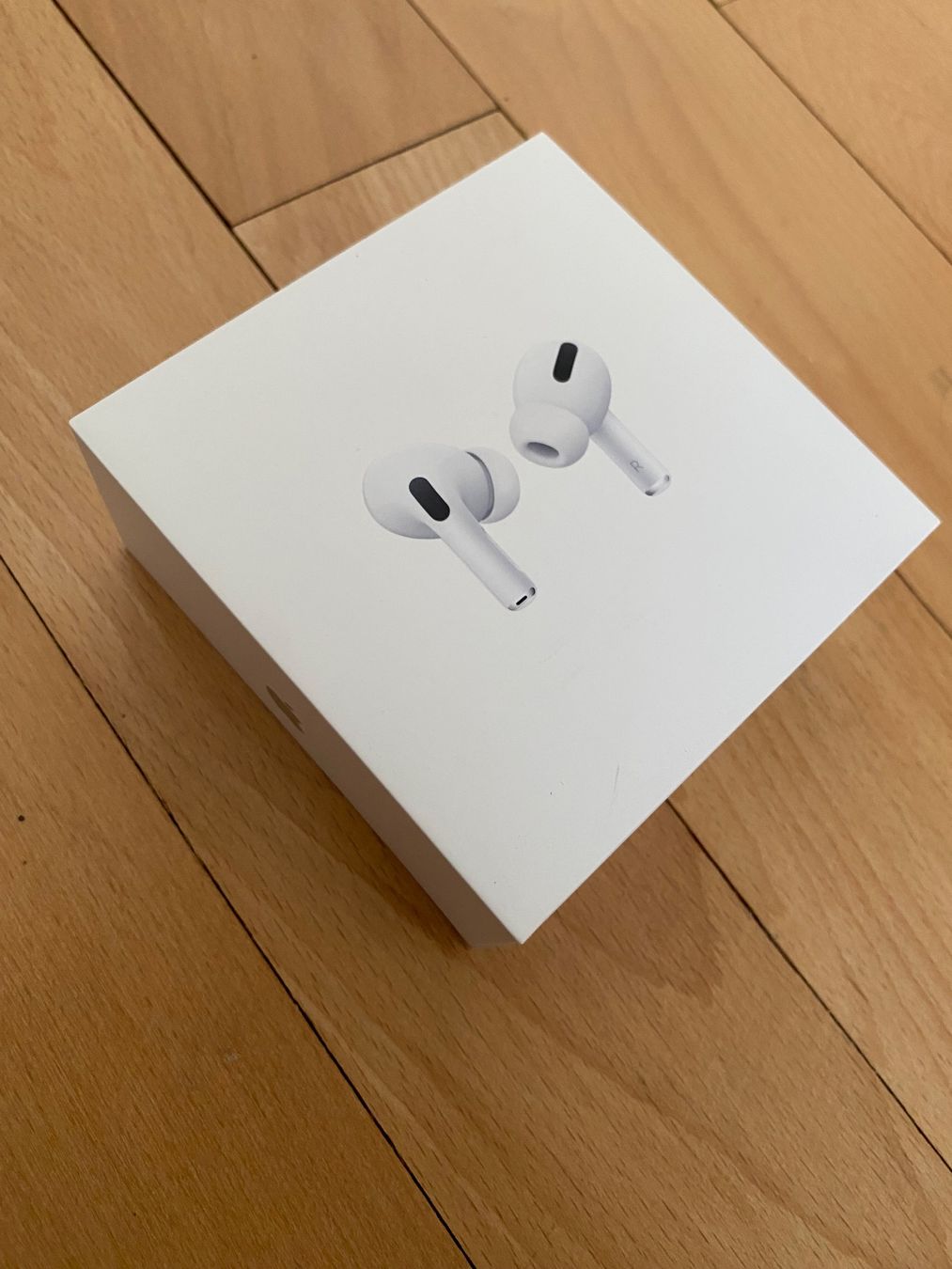 Apple Cuffie: Apple AirPods Pro with Wireless Charging Case – Difettoso da Rüti ZH venduto da Ckr 4