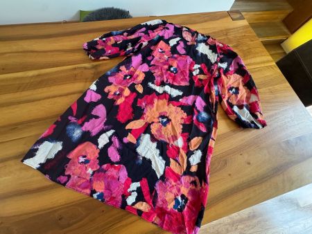 Buntes Kleid Damen Grösse 40 Blumenmuster guter Zustand