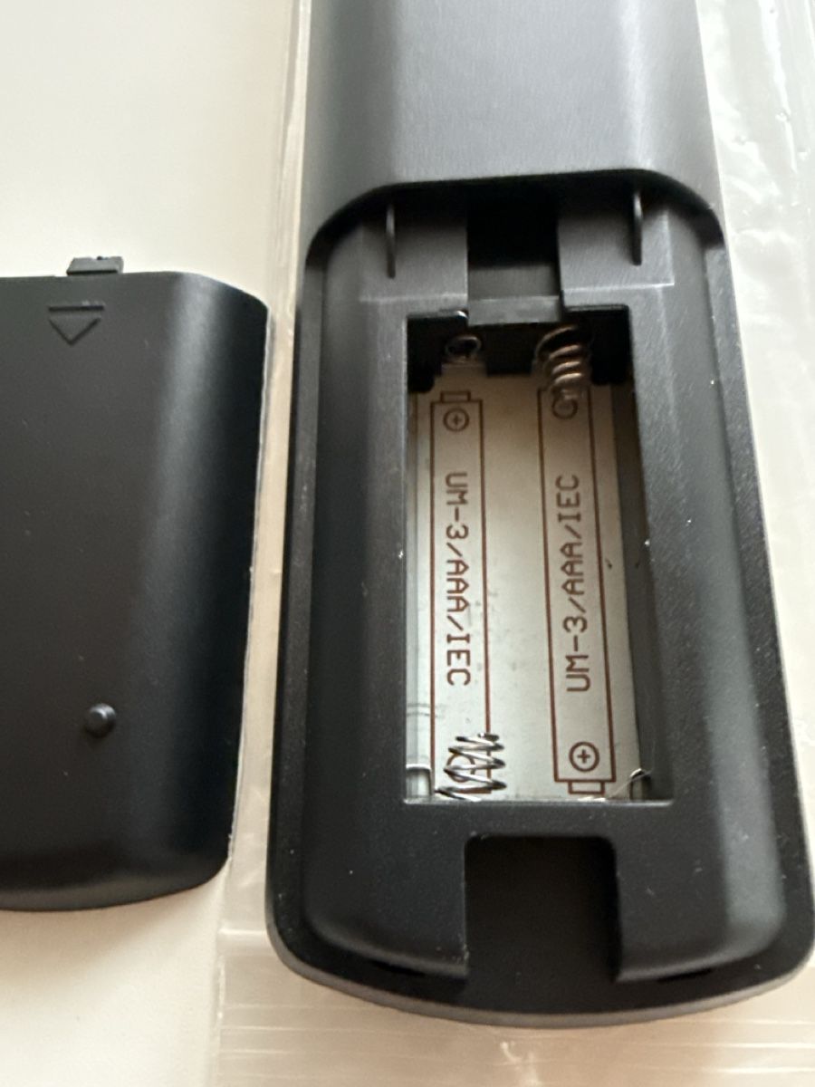 Télécommandes: TV Remote Control black - new condition – Neuf (Voir description) à Wallbach par Nenex 2