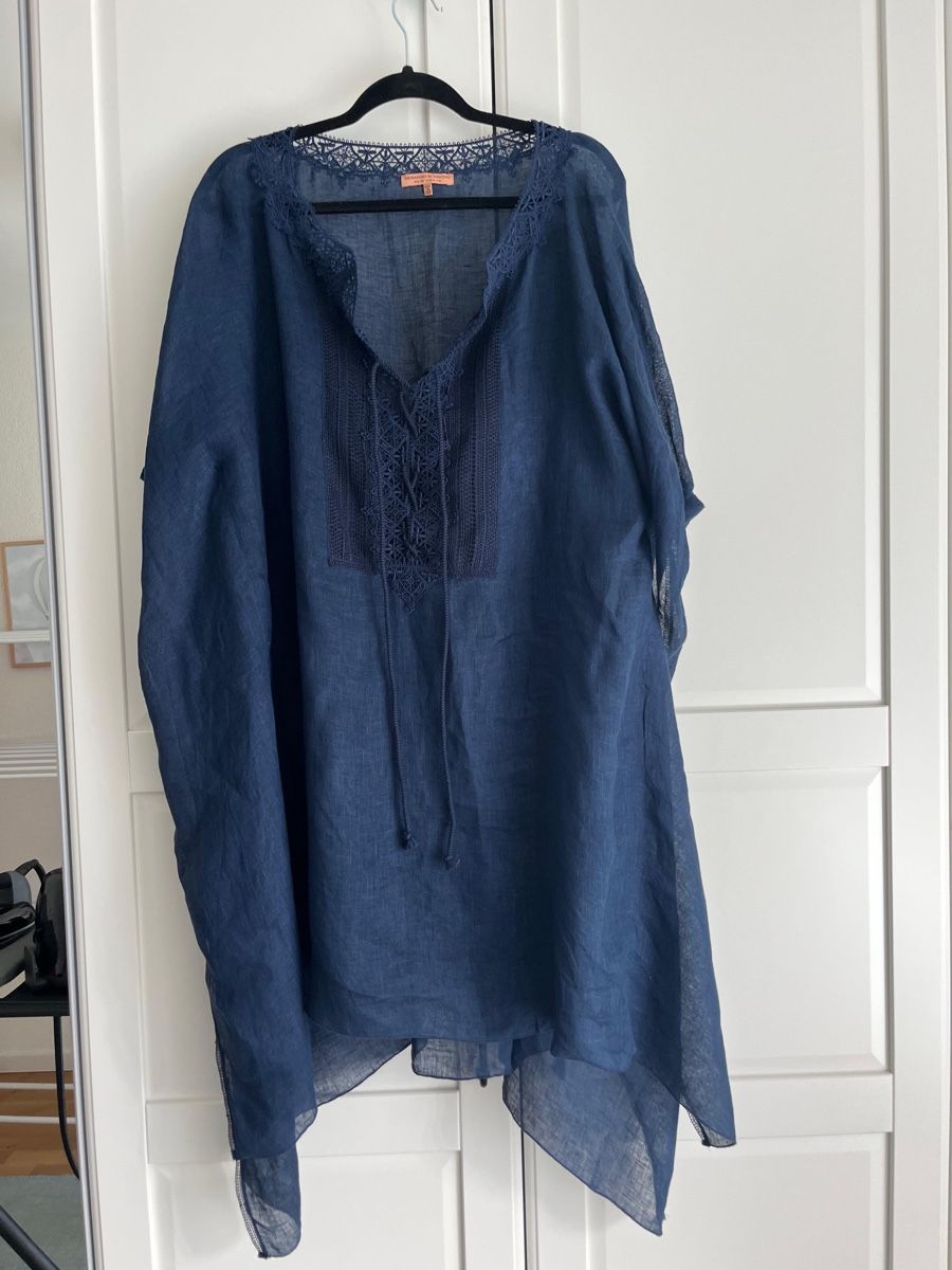 Ermanno Scervino Kleider: Ermanno Scervino Caftan XL – Gebraucht aus Genève von gvokiii