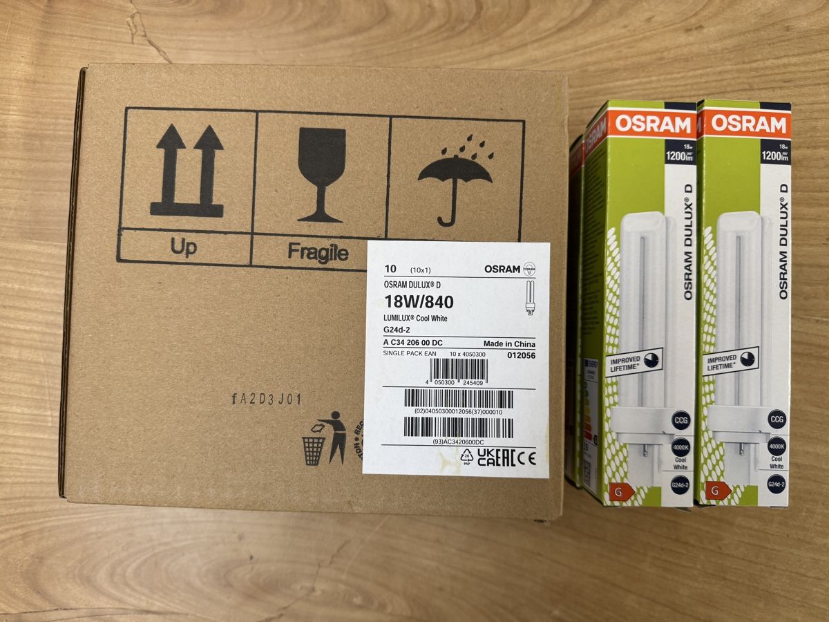 Osram Lampade: OSRAM DULUX D (14 Stk) G24d-2 – Nuovo e nell'imballaggio originale da Winterthur venduto da swami-t