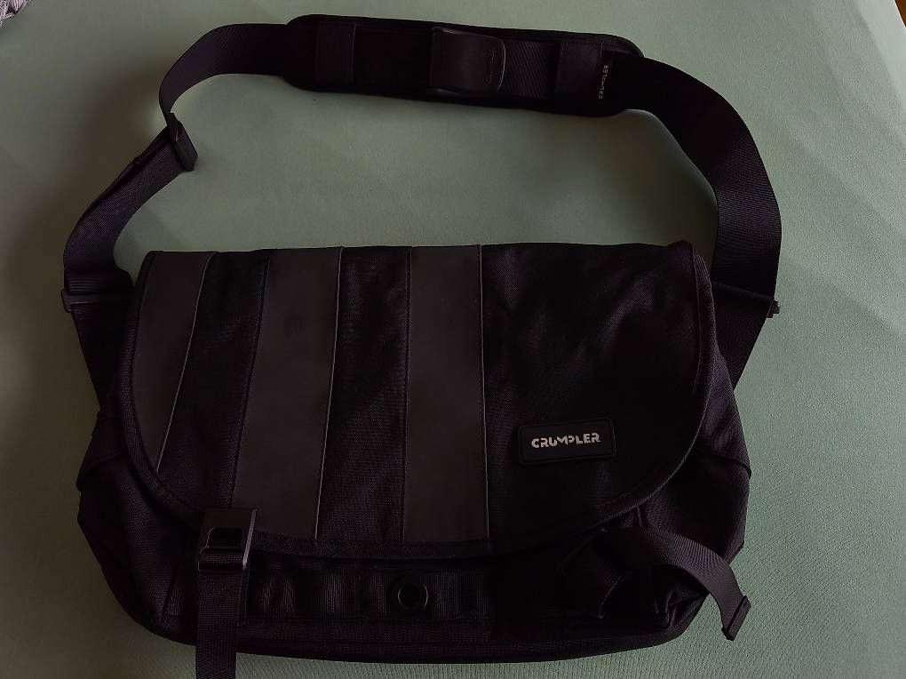 Taschen: Crumpler Labtoptasche – Neu und originalverpackt aus Aarau von gurnigel65