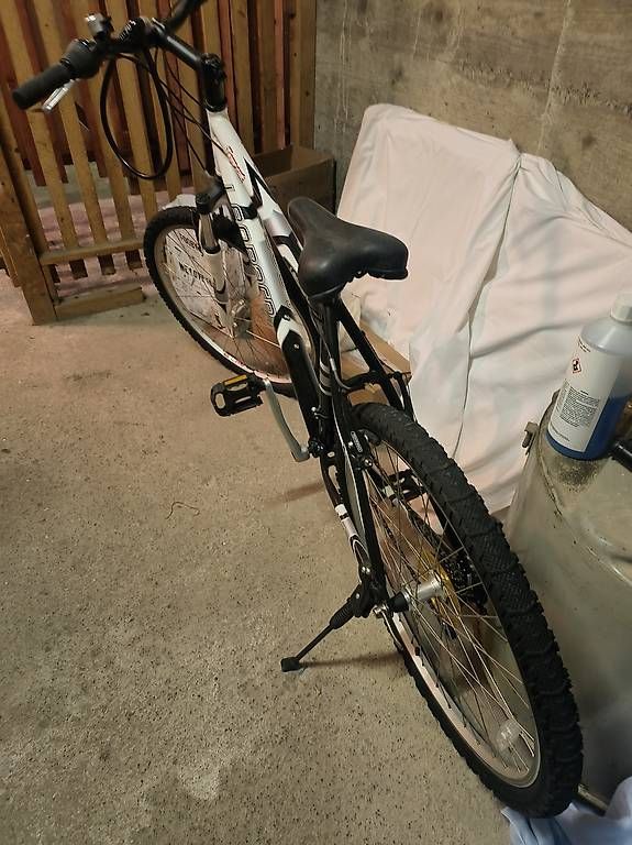 Biciclette: Bici praticamente nuova – Nuovo e nell'imballaggio originale da Lugano venduto da dar_zg96 2