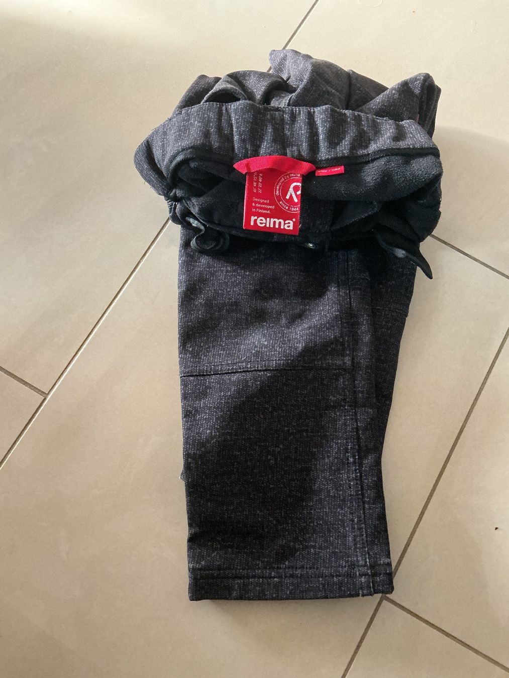 Reima Pantaloni: Pantalon imperméable Reima taille 104 – Usato da Boudevilliers venduto da Siberie 1