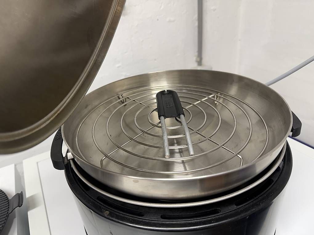 Griglie: Cobb Grill – Usato da Kirchberg BE venduto da daeni10 2