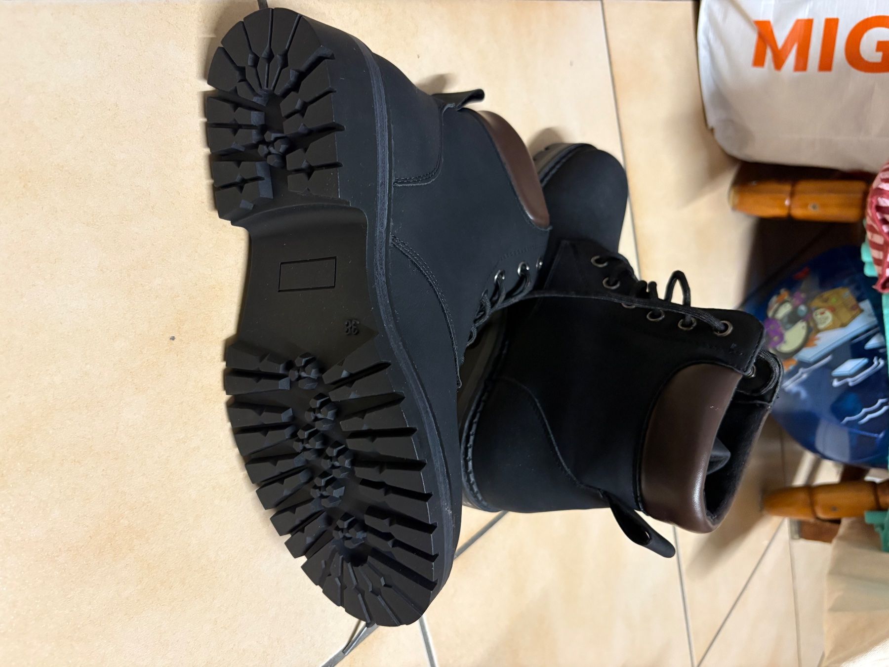 Scarpe da donna: Scarponcini neri – Nuovo (secondo la descrizione) da Davesco soragno venduto da Gaby230 2