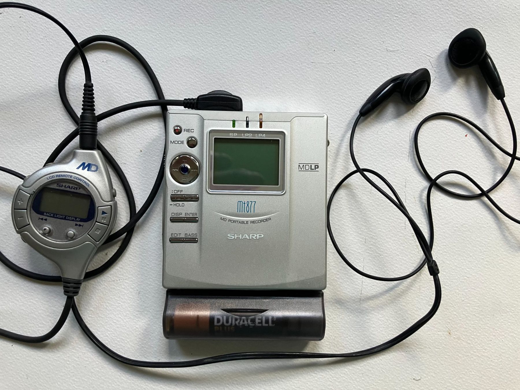 Minidisc: Minidisc Portable Recorder Sharp MT877 komplett mit Sony Mic – Usato da Aarau venduto da rol_mz8k