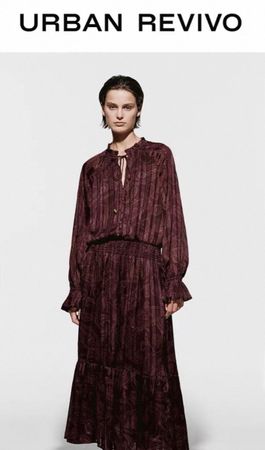 New with tag Hongkong brand Urban Revivo Dress Paisley Print