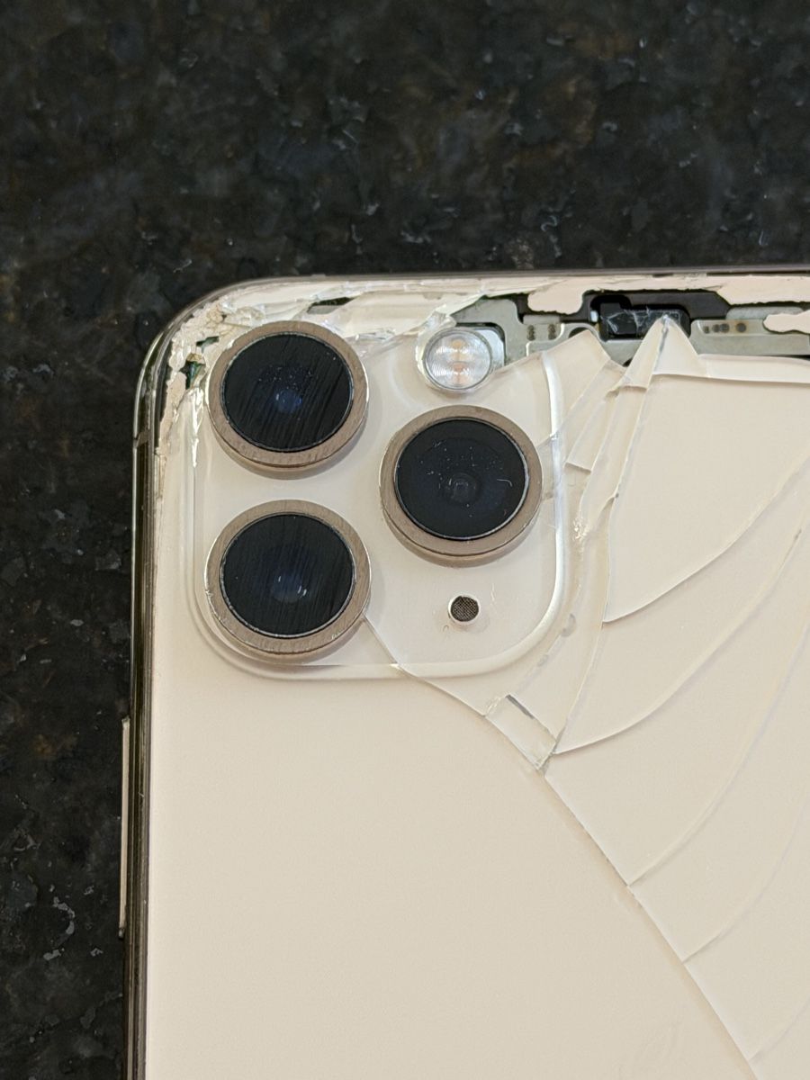 Apple Handys / Smartphones: Iphone 11pro 256GB – Gebraucht aus Embrach von RonStutz 1