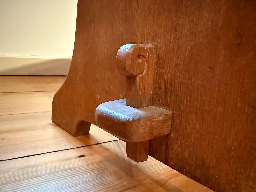 Scrivanie: Schöner Vintage-Schreibtisch aus Eiche 1960er – Usato da Kreuzlingen venduto da eludwig 4