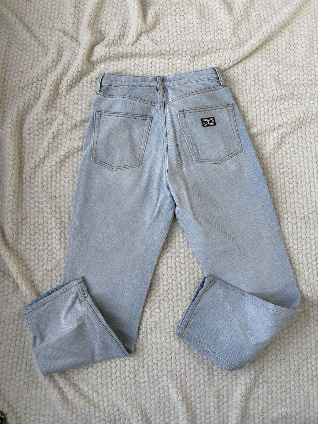 Obey Jeans: Jeans OBEY bleu clair avec dessins – D'occasion à Sorens par ma.stlz 1