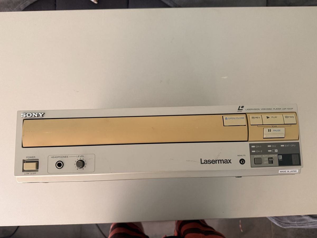 Sony Sistemi audio & multimediali: Sony LDP-1500P LaserDisc / LaserVision Player – Difettoso da Reinach BL venduto da Rushkatie