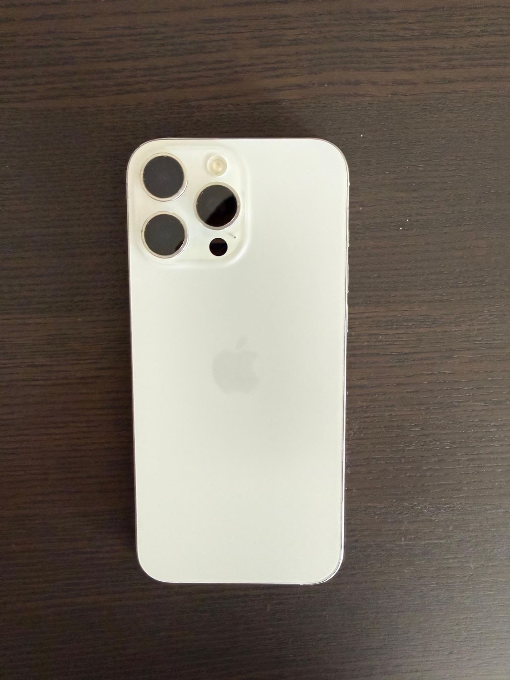 Apple Portables: Iphone 16 pro max 512 GB – D'occasion à Beringen par ale_5lbz 1