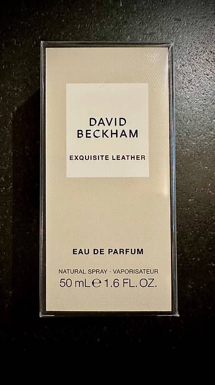 Parfum & Eau de Toilette: Parfum:   David Beckham Exquisite Leather – Gebraucht aus Lichtensteig von Schwunghead