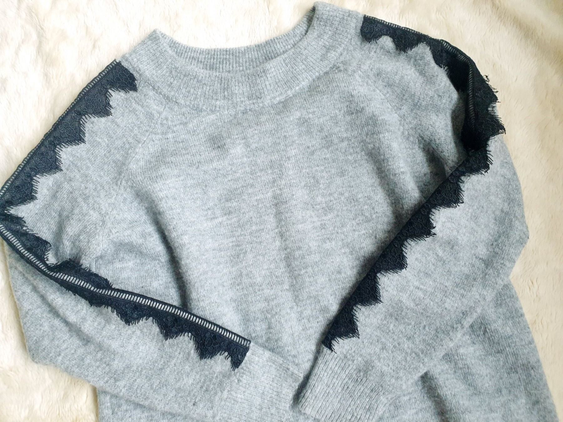 Pulls & Sweat-shirts: PULLOVER PULLI M 38 GRAU SCHWARZ MIT SPITZE WARM KUSCHELIG – D'occasion à Elsau par the-colorful-side 1