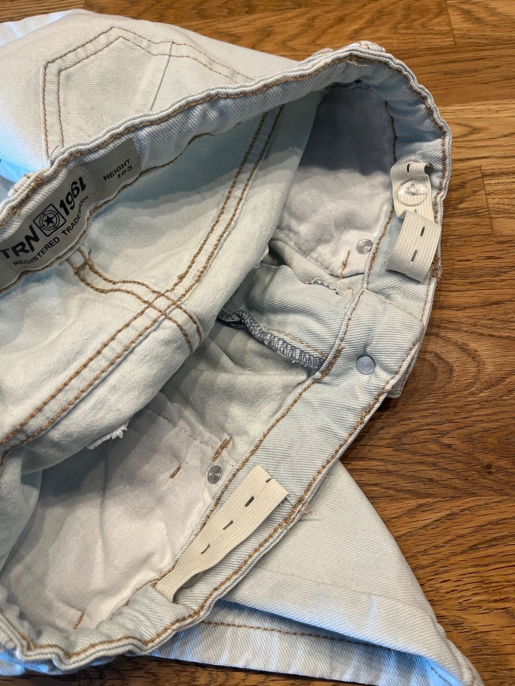 Pantaloni: Terranova Shorts Gr.164 – Usato da Oberdorf SO venduto da sa-na 4