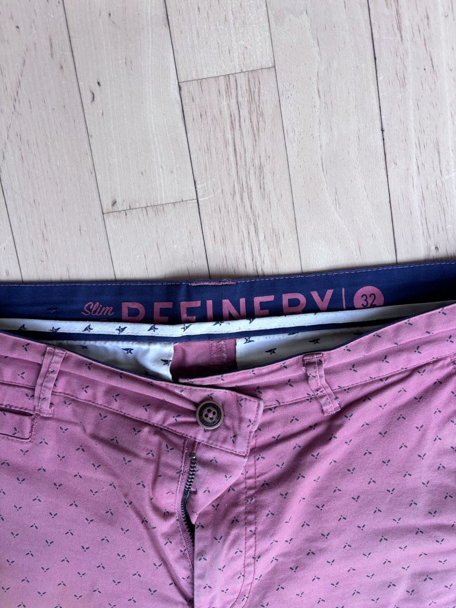 Pantaloni: Refinery Slim Summer Shorts, size 32, Pink with Pattern. – Usato da Zürich venduto da Grothschild 3