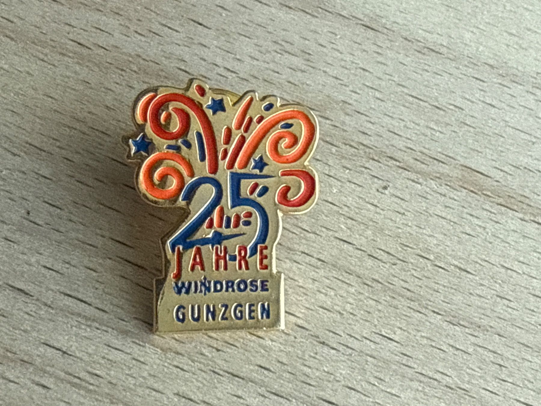 Placchette & Badge: Pin  25 Jahre Windrose Gunzen – Usato da Glattbrugg venduto da Schweigmatt