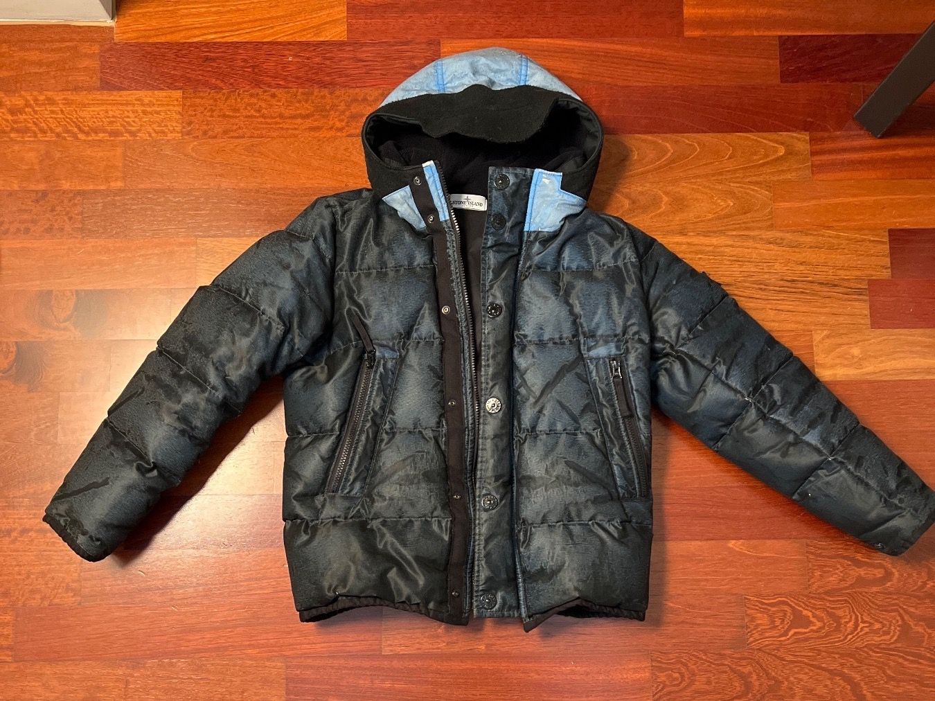 Stone Island Giacche & Cappotti: Stone Island Downjacke – Usato da Wädenswil venduto da gdcb 1