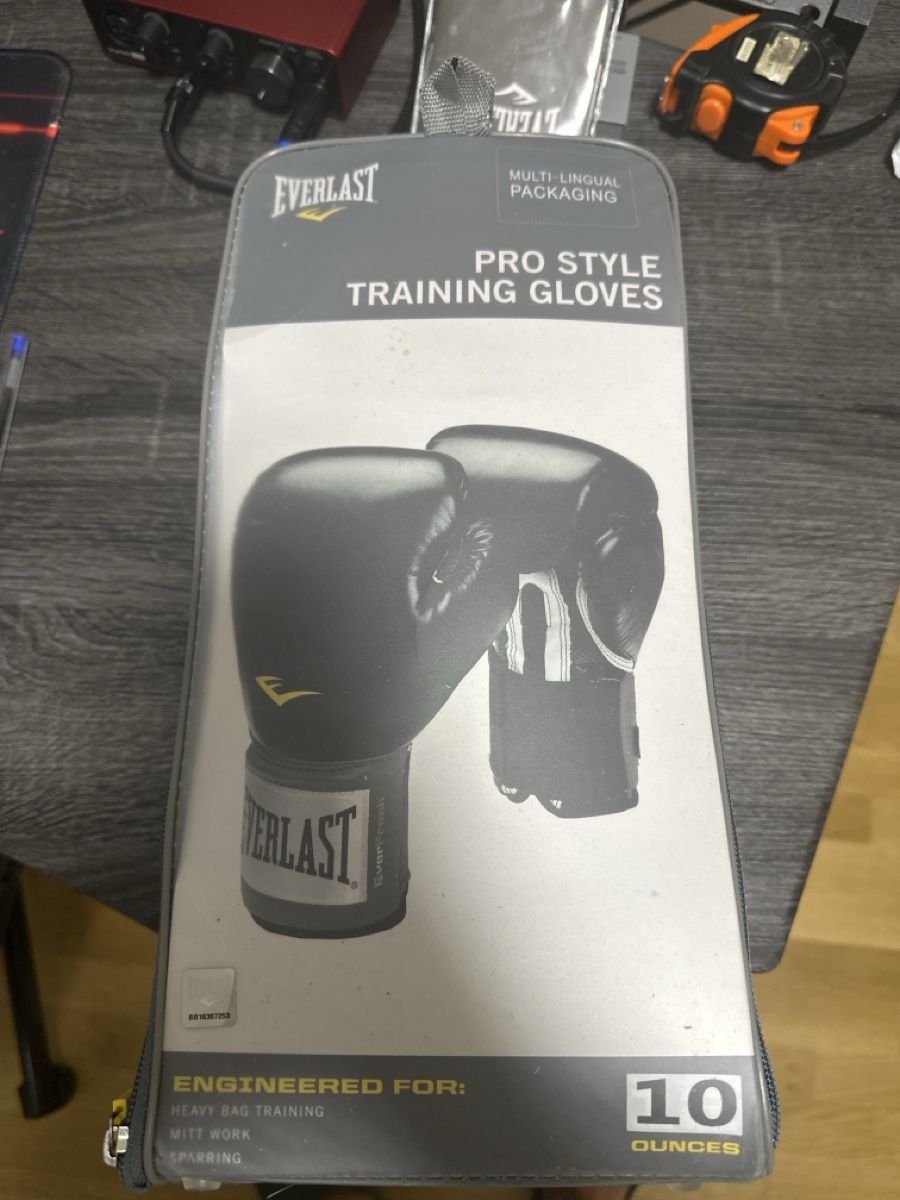 Guanti & manicotti: Everlast Handschuhe 10 Oz – Nuovo (secondo la descrizione) da St. Gallen venduto da son_dm9n