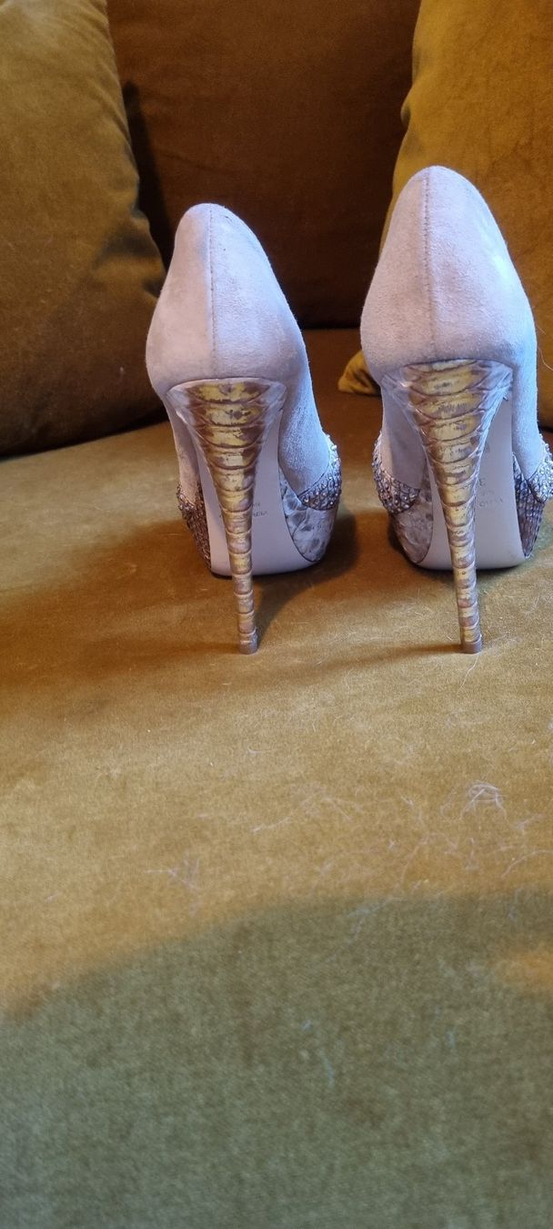 Scarpe da donna: unico sandalo in camoscio e pitone Loriblu – Usato da Gordola venduto da ang_7257 3