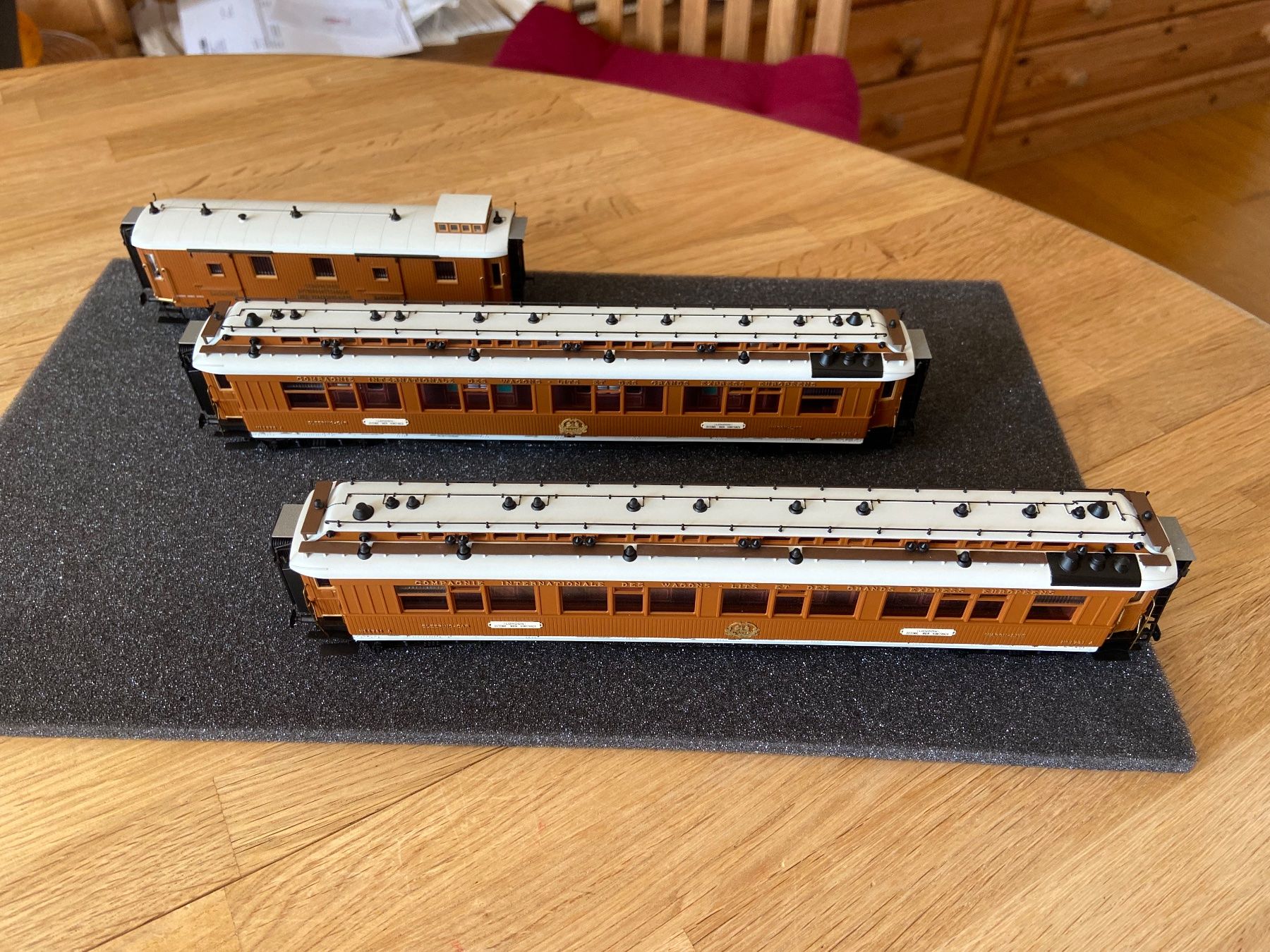Hobbytrain Modellini di ferrovie: CIWL Hobbytrain H44010 3er Set – Usato da Basel venduto da Relaphe 5