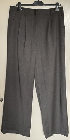 Hochwertige graue Hose: fair & eco
