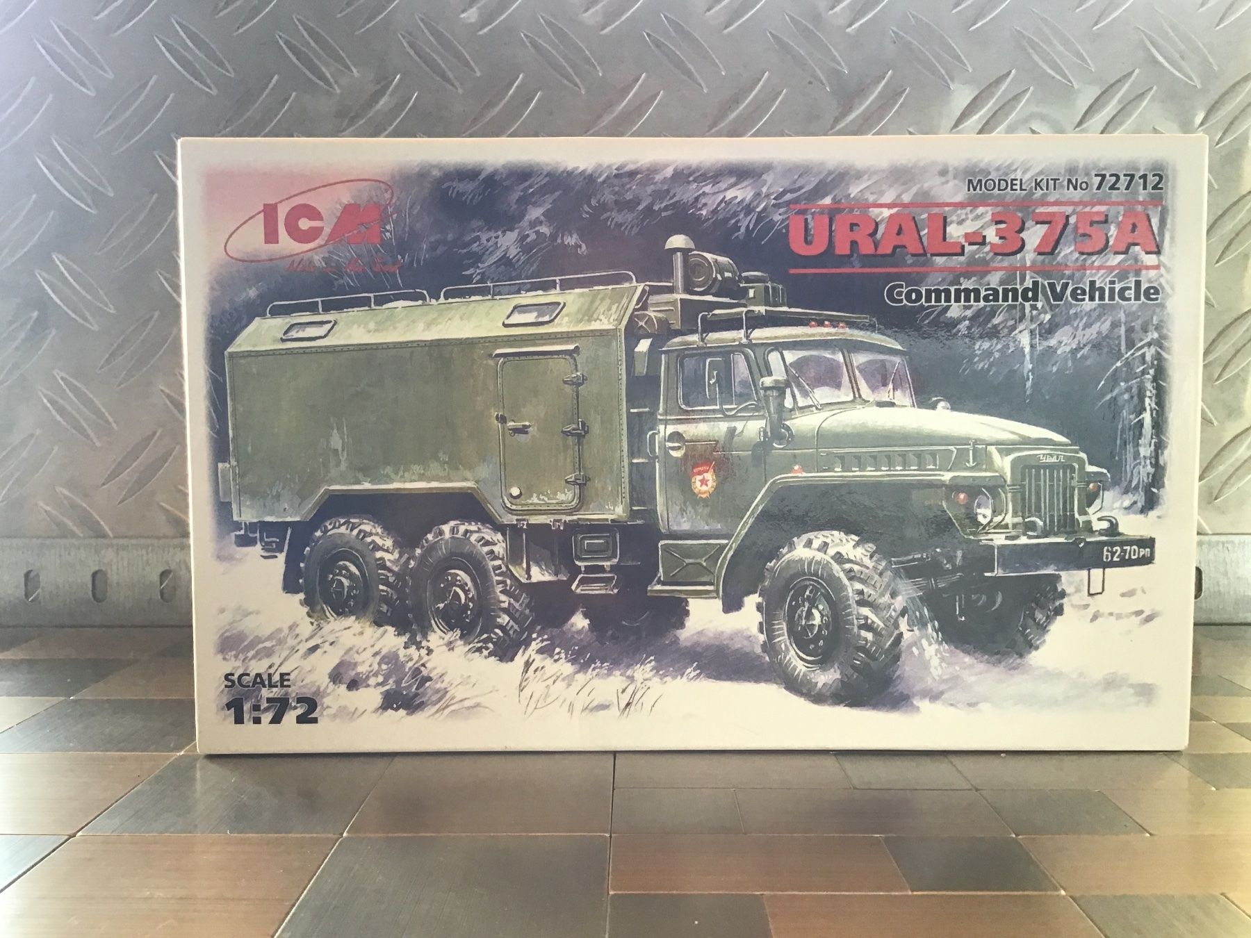Kit di modellismo & Modellini statici: COMMAND VEHICLE URAL-375A 1:72 – Nuovo (secondo la descrizione) da Männedorf venduto da Spezial-Modelle
