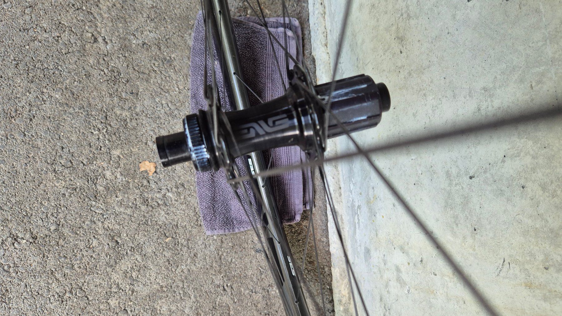Enve Pezzi di ricambio: Enve SES 3.4 Carbon Wheelset – Usato da Liebefeld venduto da Pacem 3